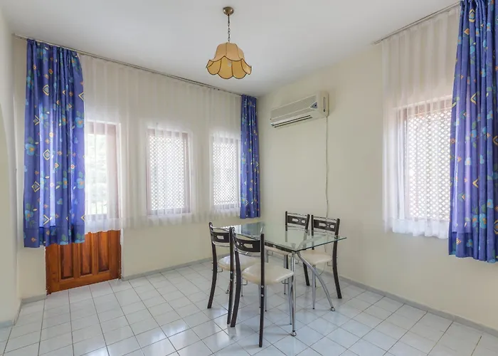 Flower אתר נופש